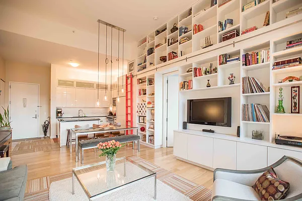 Sold by Nest Seekers International | media 32