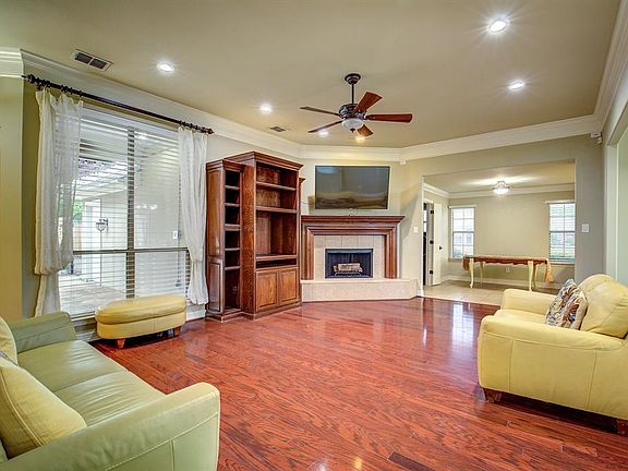 5th image of 130 Birdsong Ln