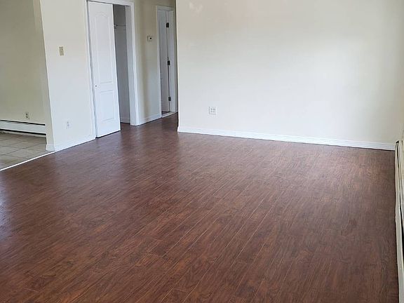2nd image of 195 Mallory Ave Floor 2