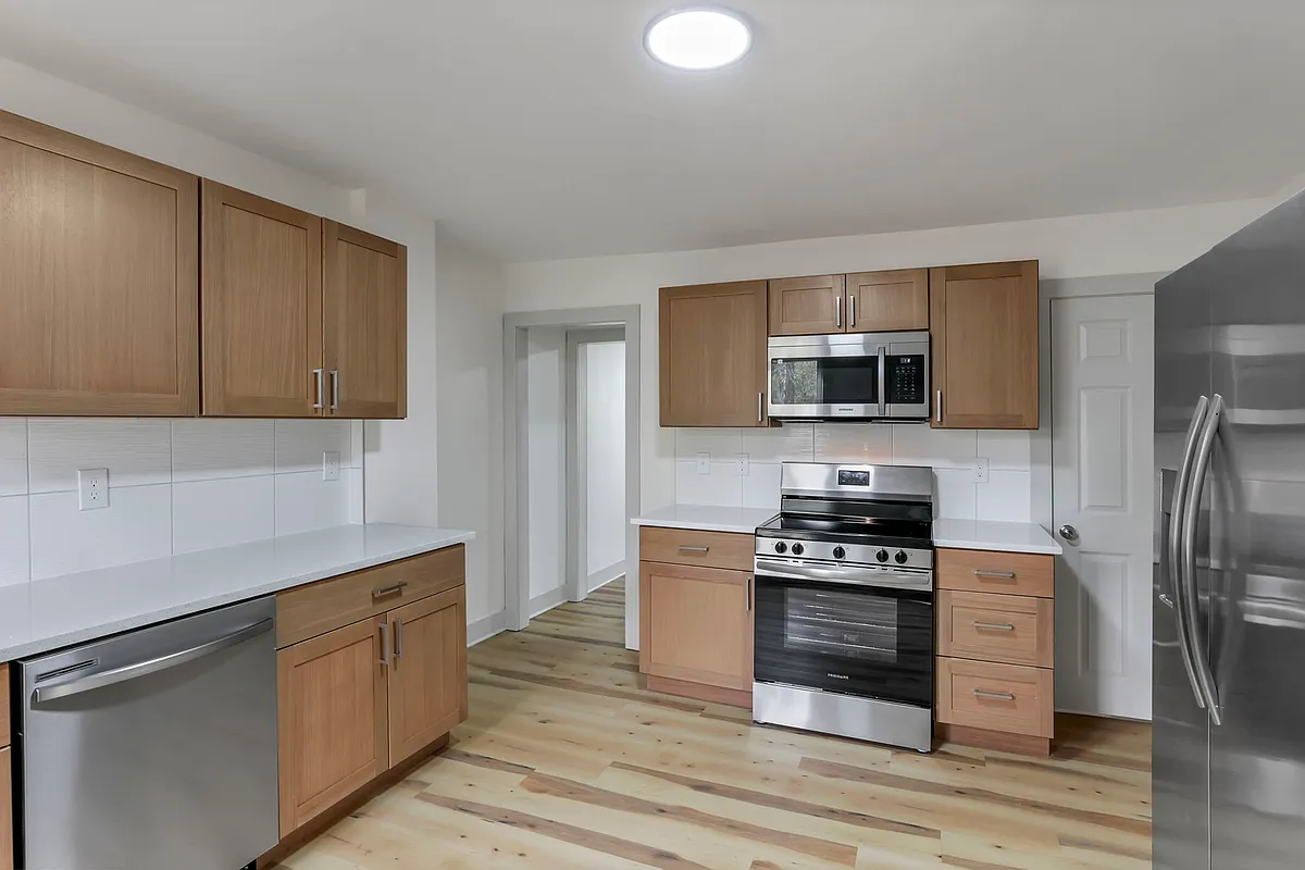 Building Photo - 2486 Findley Ave