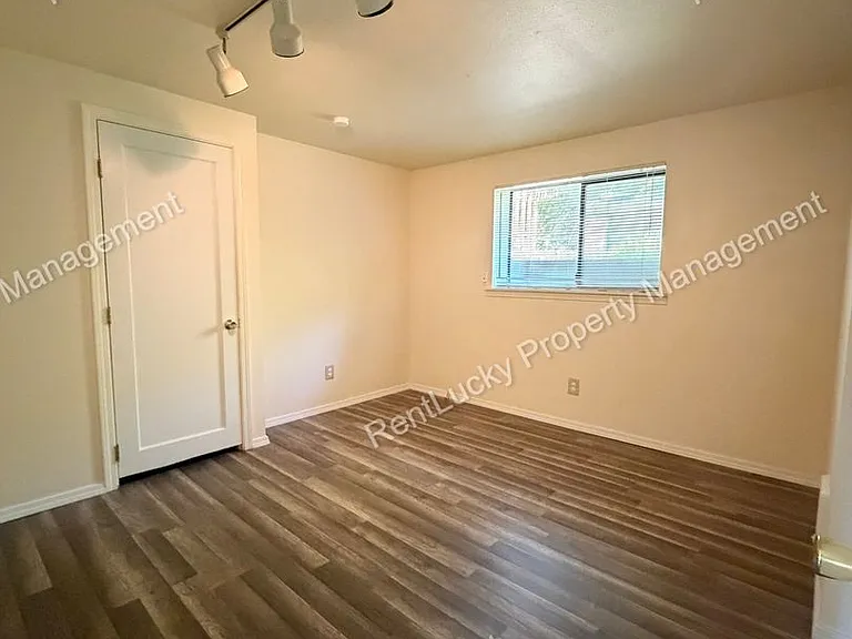 5154 S Augusta St #A — Photo 7