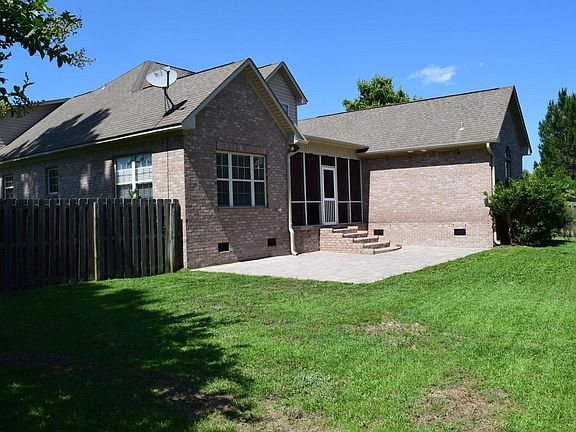 Fenced Back Yard - Screened-In Porch and Patio
