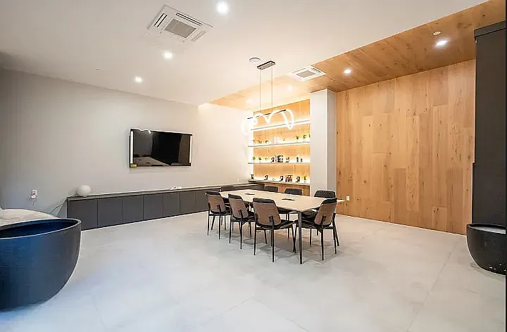 931 Carroll St #202D — Photo 18