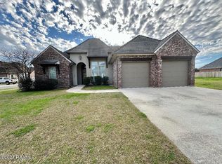 101 Amber Pond Ln, Lafayette, LA 70508