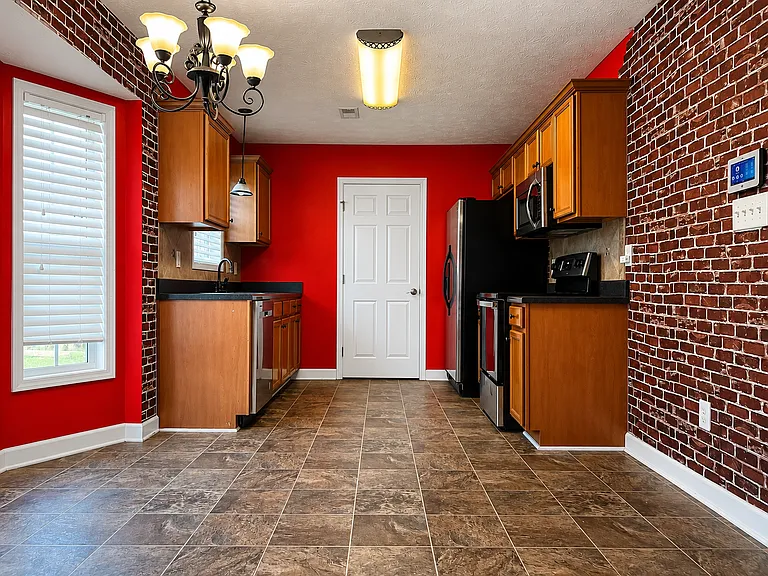 2211 Puffin Pl — Photo 9
