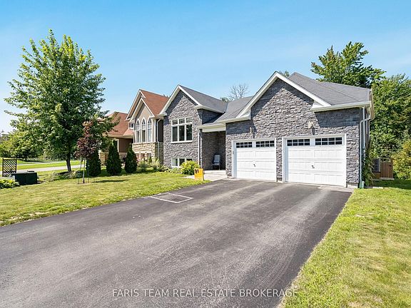 3rd image of 91 Allegra Dr