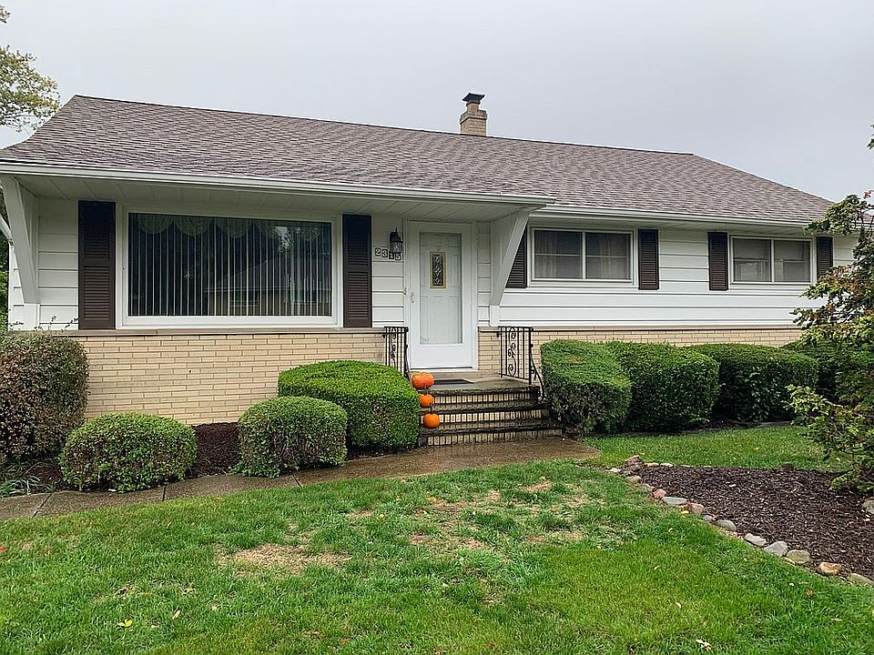 1st image of 2315 Stanford Dr