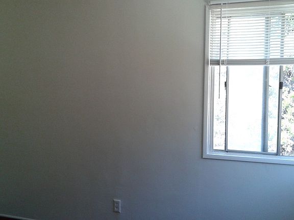 3rd image of 3653 S Sepulveda Blvd APT 4
