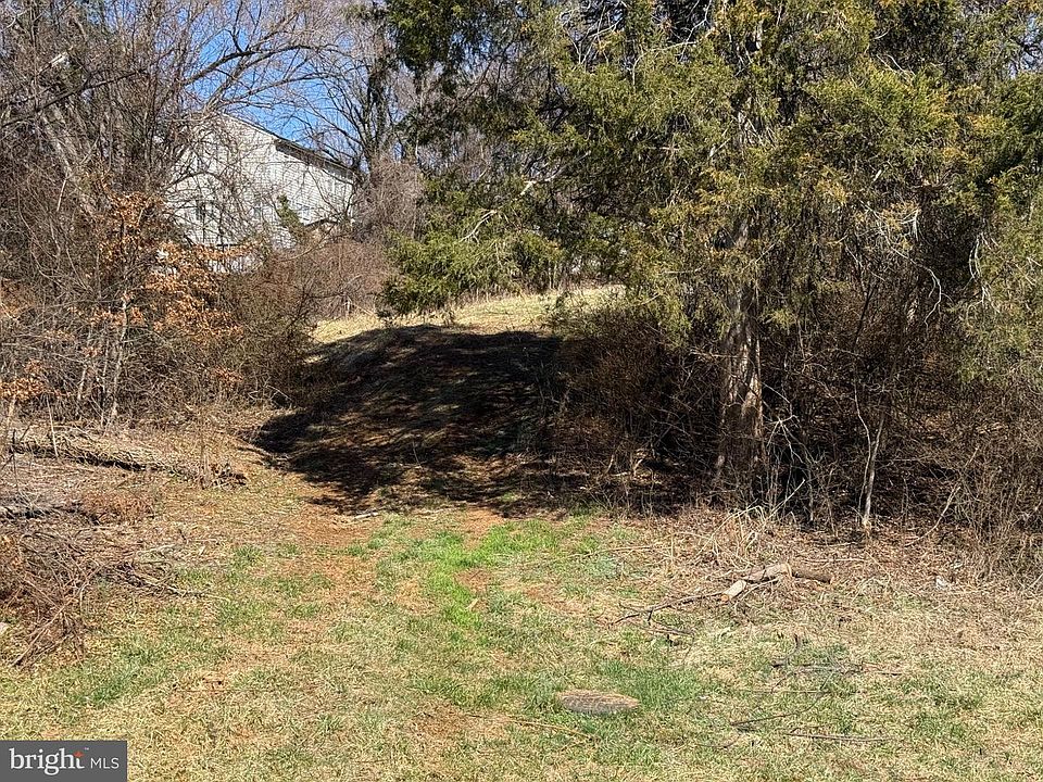 1st image of 0 Hilltop Dr
