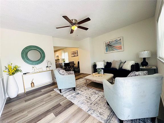 3rd image of 428 W 34th St