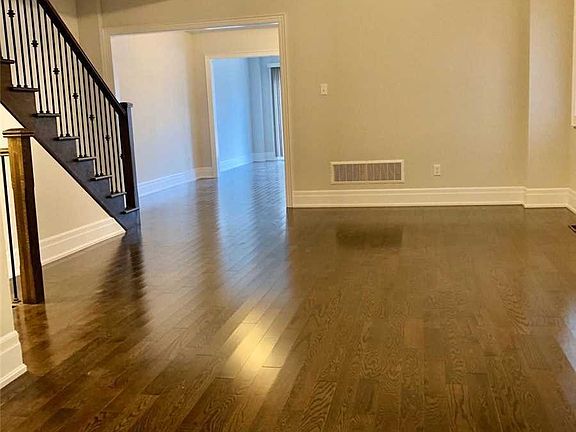 3rd image of 93 Velia Ct