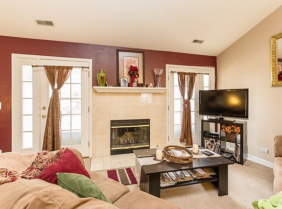 5th image of 5S525 Scots Dr #6H
