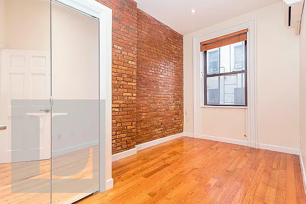 Rented by Living New York | media 13