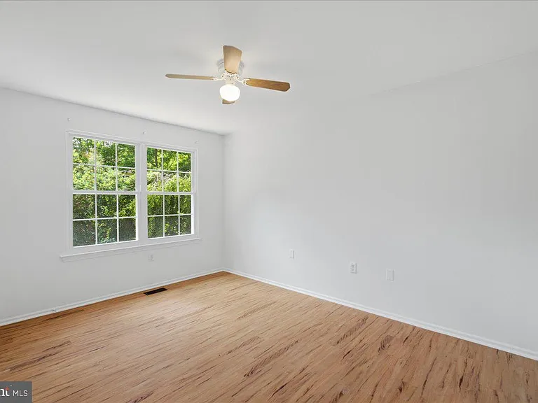 10598 Reeds Landing Cir — Photo 13