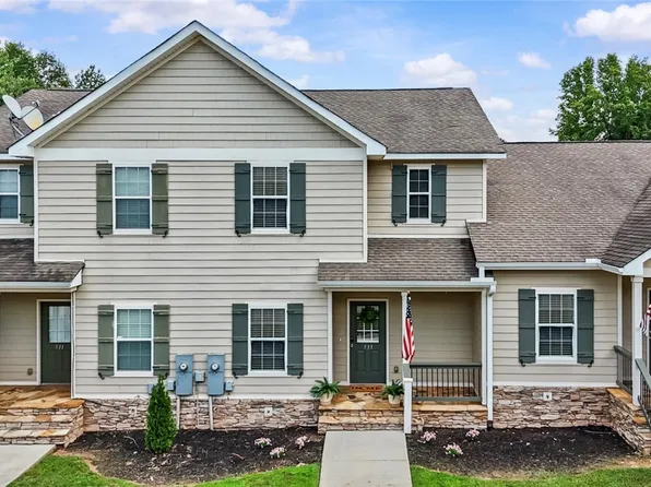 533 E Perkins Creek Rd, Seneca, SC 29678