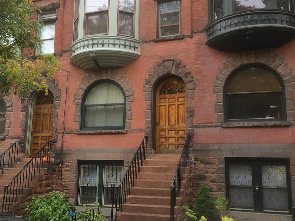 43 S Lake Ave #3