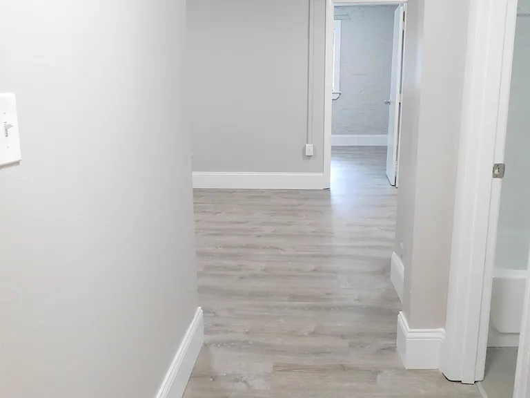 50 Park Vale Ave — Photo 42