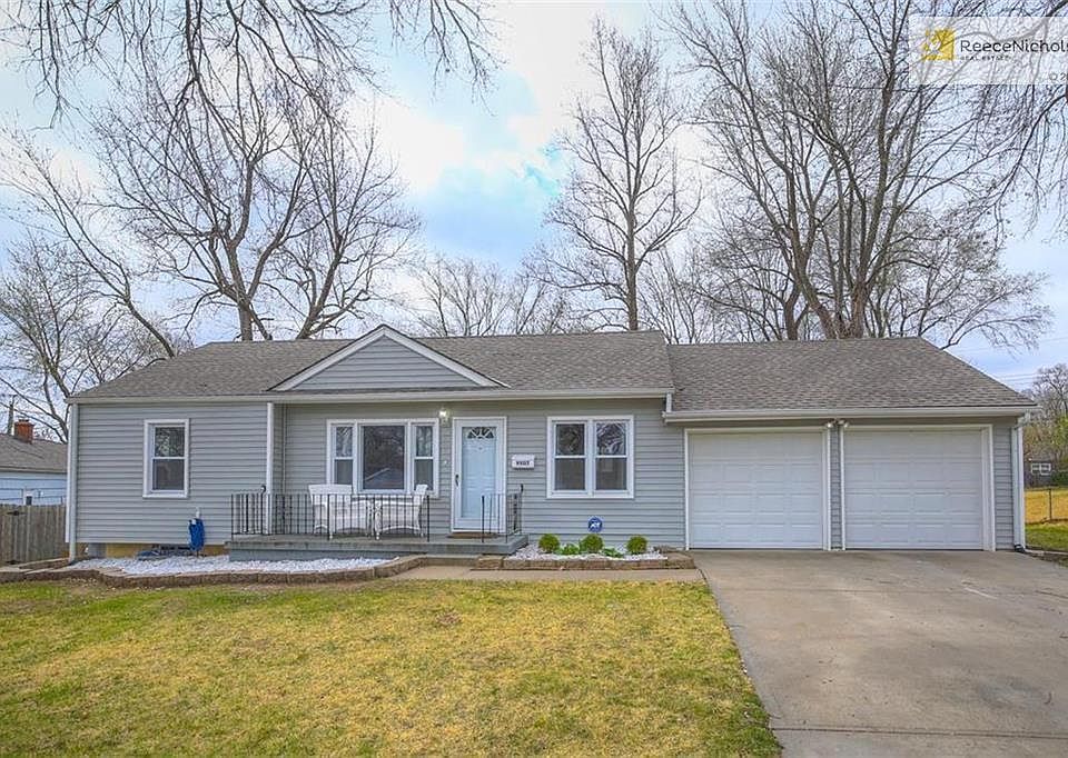 Very cute front elevation!