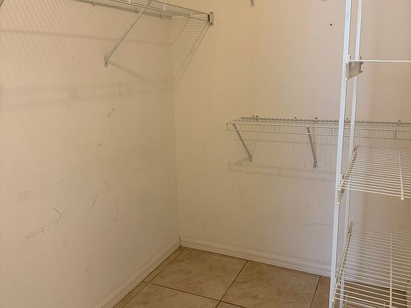 5th image of 4058 Wilkes Dr