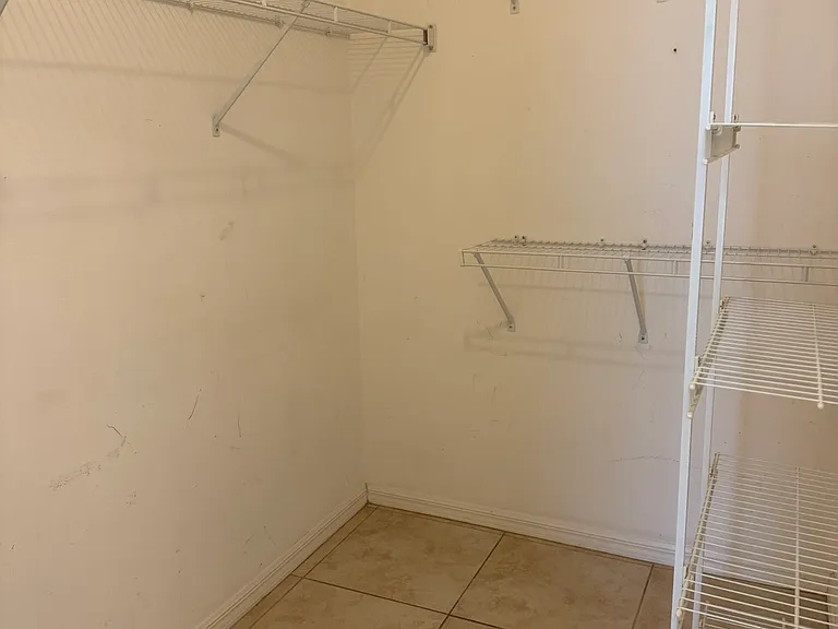 4058 Wilkes Dr — Photo 5