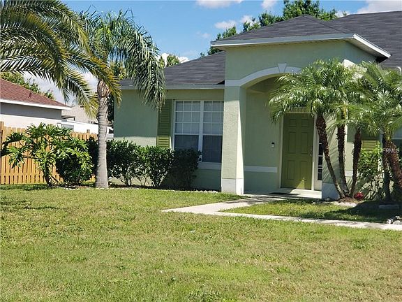 3rd image of 2711 Pearl Ct