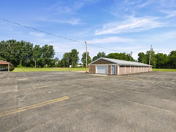 3rd image of 360 Maiden Ln Lot 2