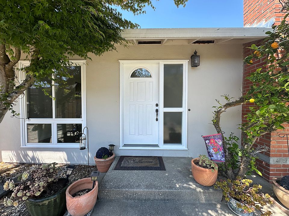 1st image of 2601 Fleetwood Dr