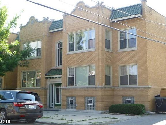 5th image of 5210 N Sawyer Ave #125