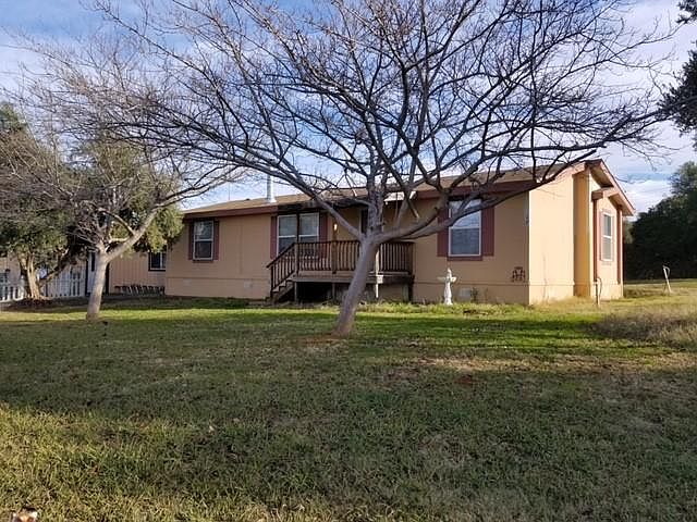 Front/Front Yard with lots of shade