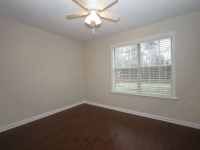 4007 Foxridge Ln — Photo 10