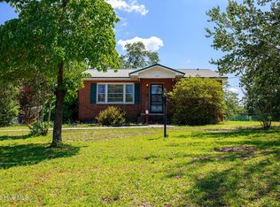 1107 Oak Ave, Hamlet, NC 28345