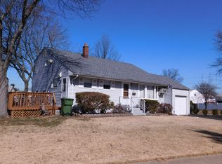 27 Carmello Dr, Edison, NJ 08817