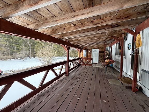 5th image of 2213 Brown Hollow Rd