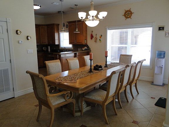 4th image of 6413 Beach Dr