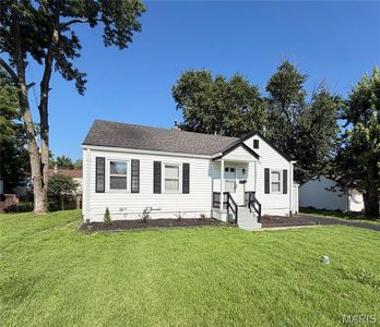 3575 Saint Joachim Ln, Saint Ann, MO, 63074