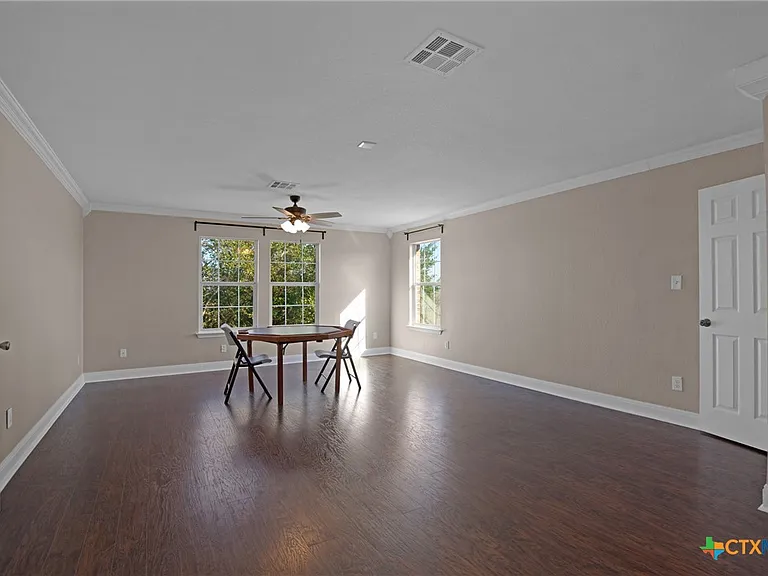 203 Bella Vista Cir — Photo 32