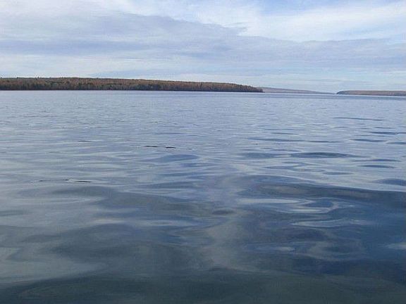 ~300' of Lake Superior shoreline