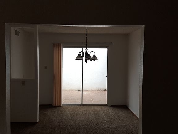 5th image of 2757 La Palma Dr