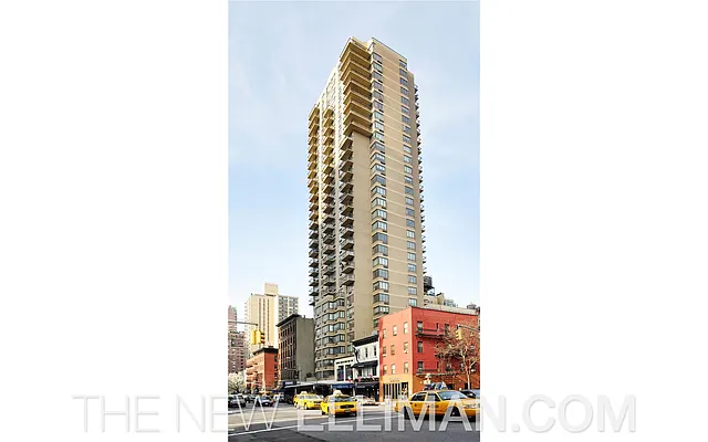 Sold by Douglas Elliman | media 27