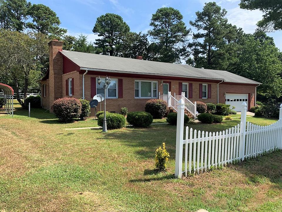 1st image of 107 Van Dyke Cir