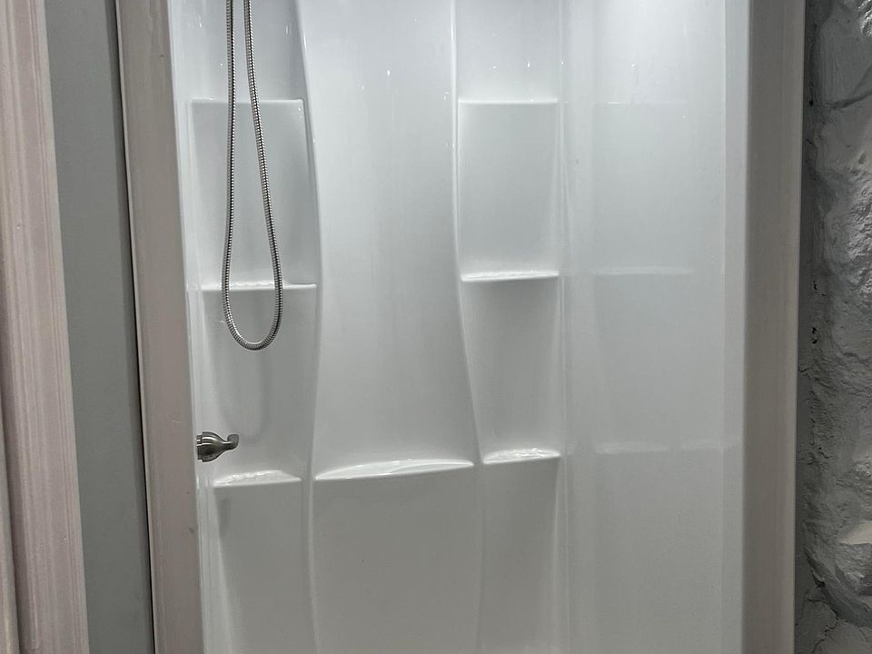 2nd image of 5 Avon St #6