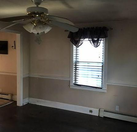 3rd image of 87 Bliss St