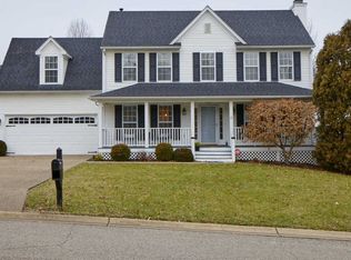 4004 Fairfield Gardens Ct, Louisville, KY 40245