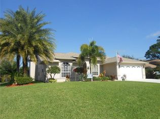 6860 NW Brookhaven Ave, Port Saint Lucie, FL 34983