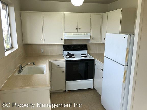 4th image of 400 Richmond Dr #10