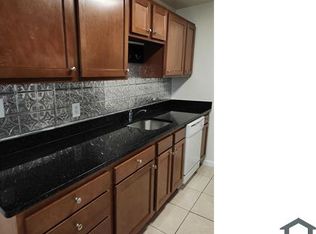 3072 30th St SE APT 7222, Washington, DC 20020