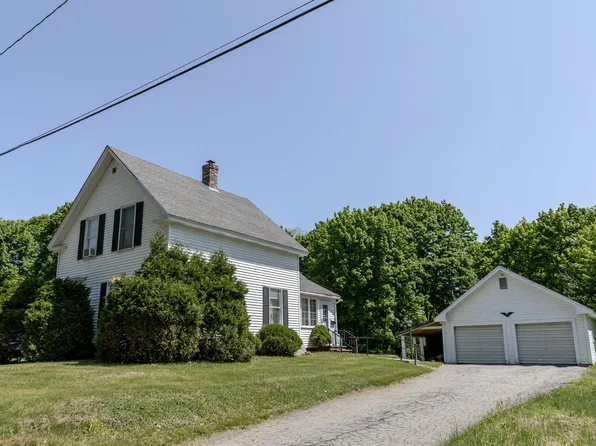 8 Crescent Street, Milo, ME 04463