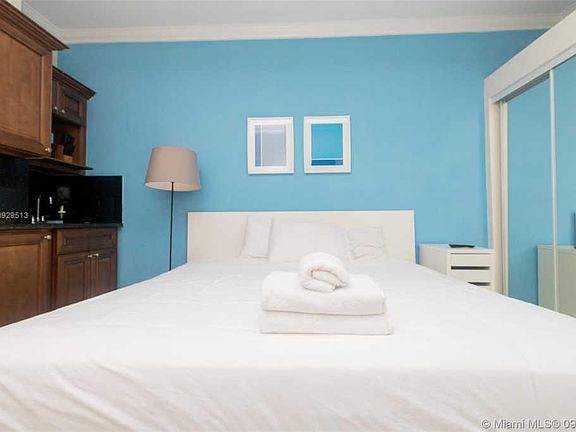 2nd image of 101 N Ocean Dr APT 427