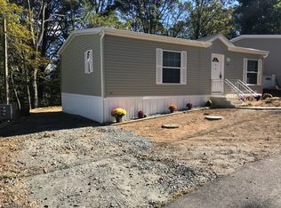 21 San Bar Dr, Lake Hopatcong, NJ 07849