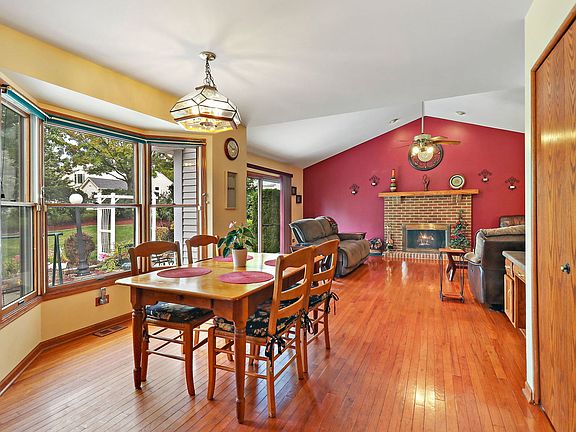 3rd image of 753 Provincetown Dr